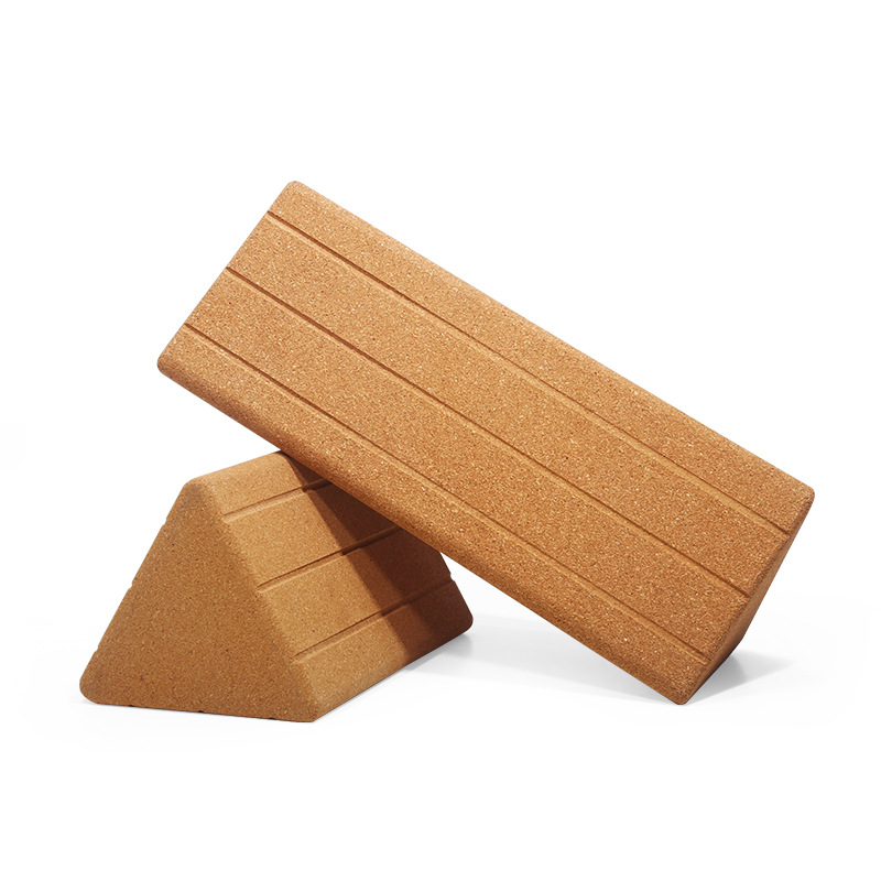 Blocco yoga in sughero triango - Yoga Block Cork recensione e prezzo